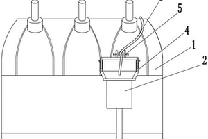 具有防濺結(jié)構(gòu)的循環(huán)水回收裝置